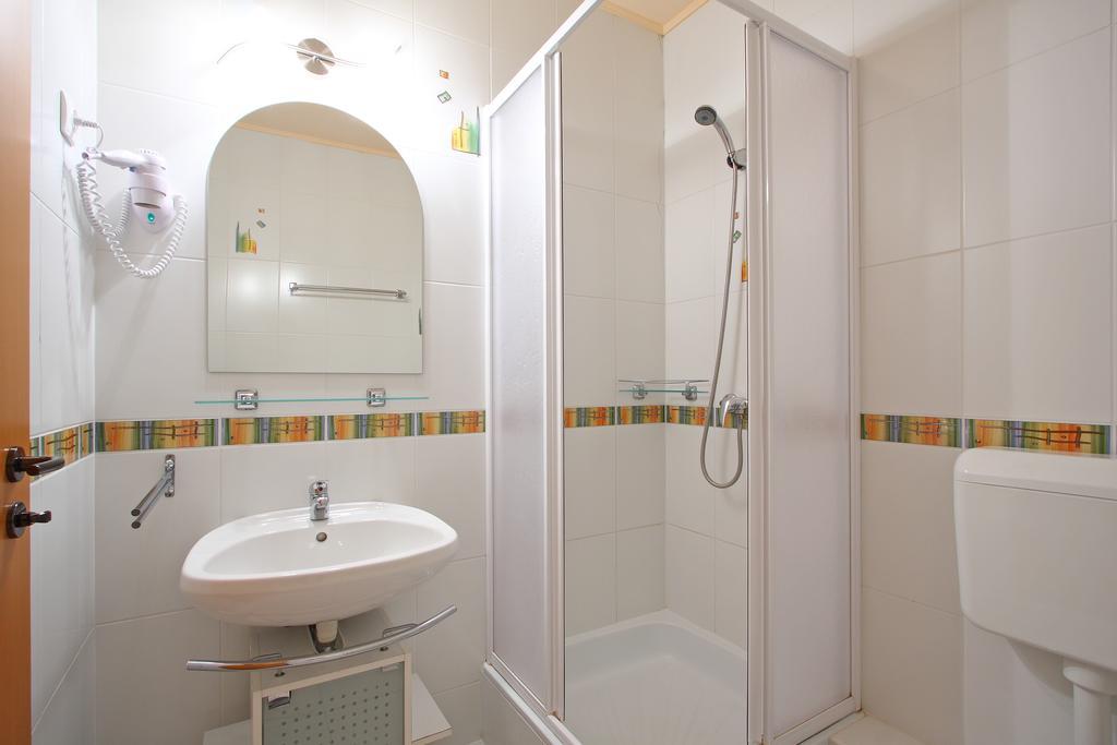 Levendula Apartman Balatonfured Bagian luar foto